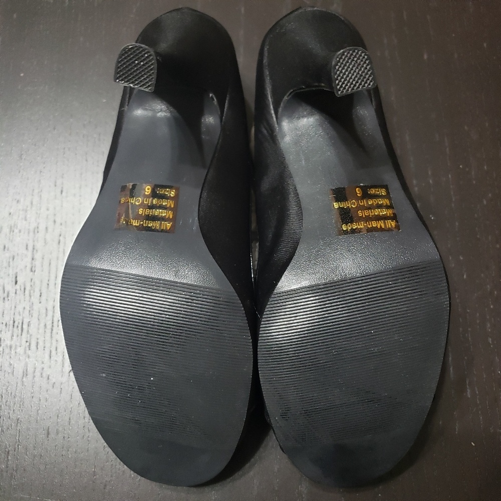 🆕️ Charlotte Russe Satin Black Heel - Picture 2 of 7